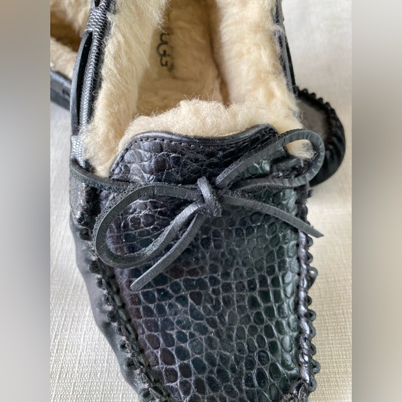 UGG Black Women's Moccasin Slippers fall winter - Picture 4 of 9